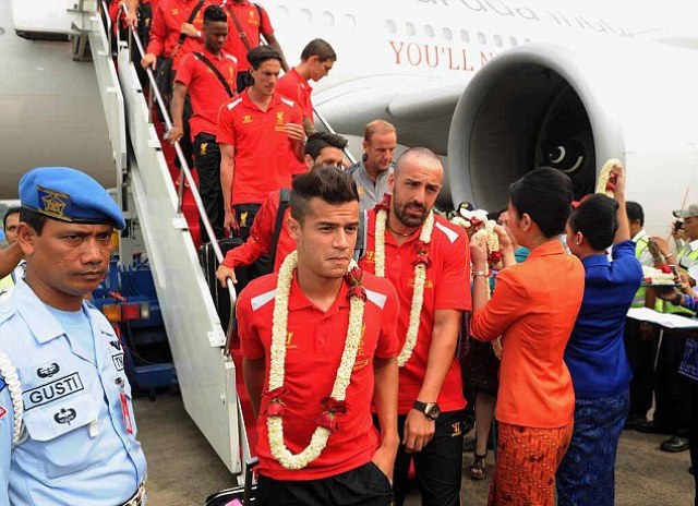 Liverpool Tiba di Jakarta untuk Tur Pra-musim